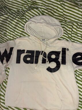 Wrangler Men’s Cream Crewneck Hoodie with Black Logo